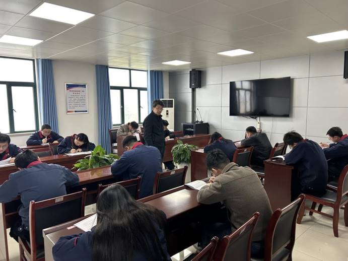 建材公司、檢測公司聯(lián)合開展管理人員業(yè)務(wù)提升考試